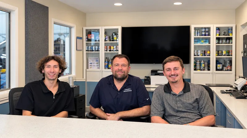 The front office team at Lonnie's Automotive.
